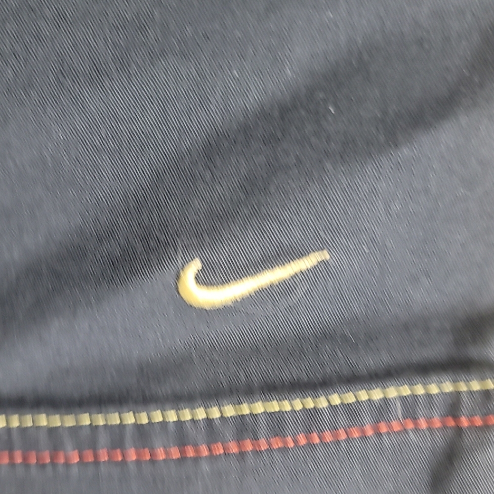 Nike Dark Blue Cropped Capri Pants with Red Stitching - Picture 7 of 8